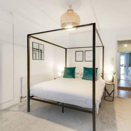 Central 2 Bedroom Garden Flat With Free Parking Роял Тънбридж Уелс Екстериор снимка